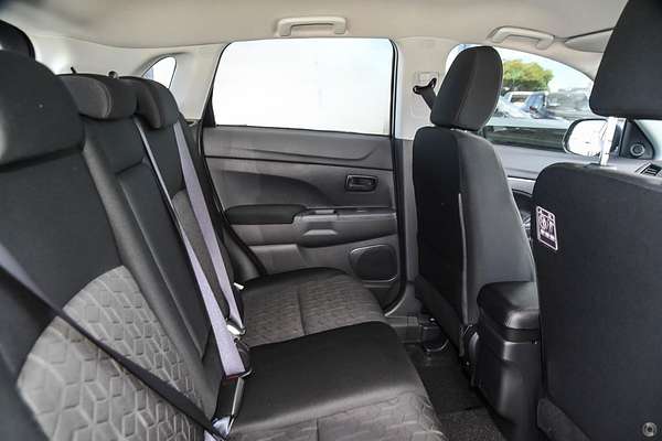 2024 Mitsubishi ASX ES XD