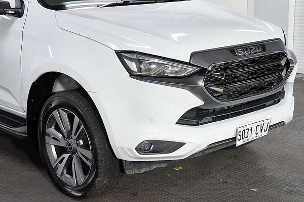 2022 Isuzu MU-X LS-T