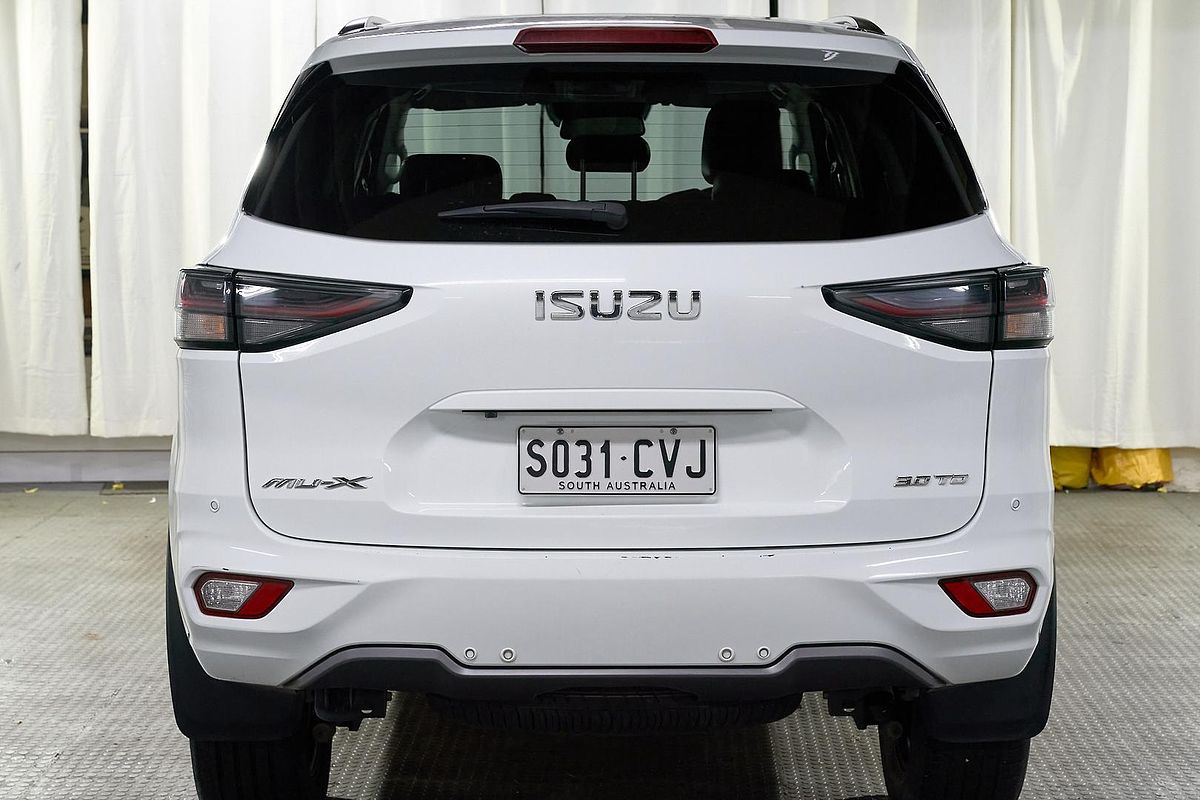 2022 Isuzu MU-X LS-T
