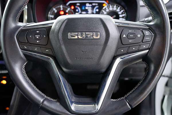 2022 Isuzu MU-X LS-T
