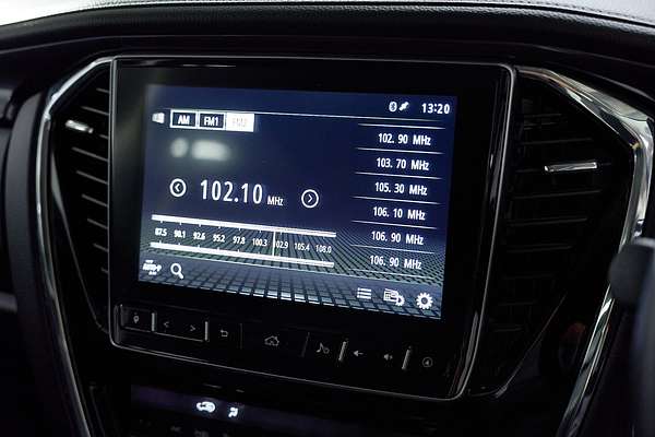 2022 Isuzu MU-X LS-T