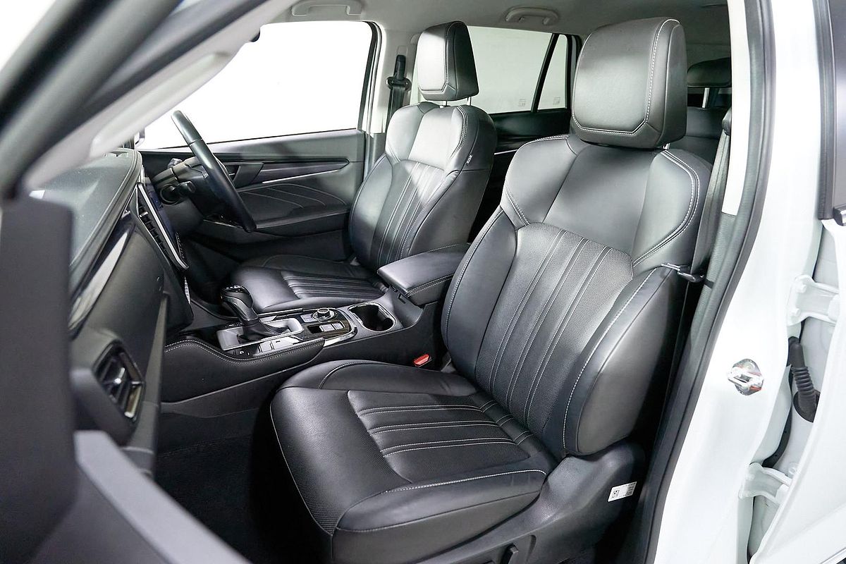 2022 Isuzu MU-X LS-T