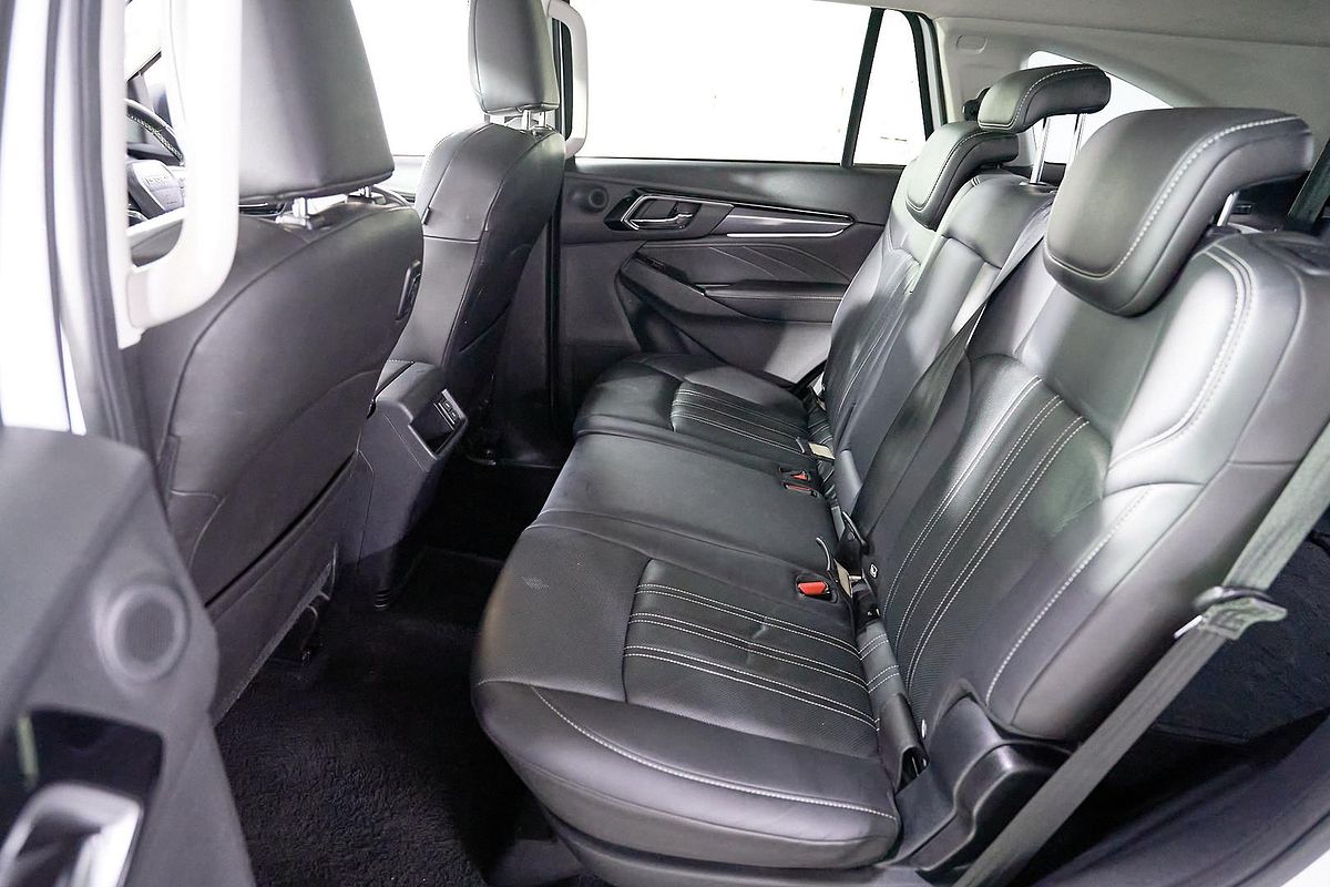2022 Isuzu MU-X LS-T