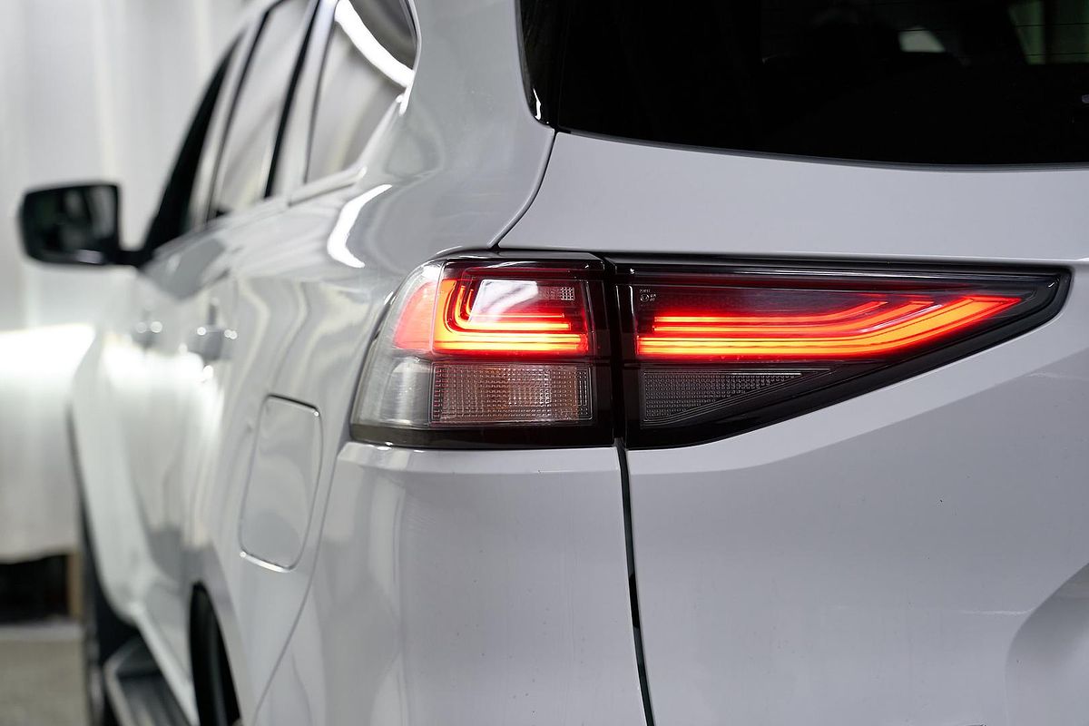 2022 Isuzu MU-X LS-T