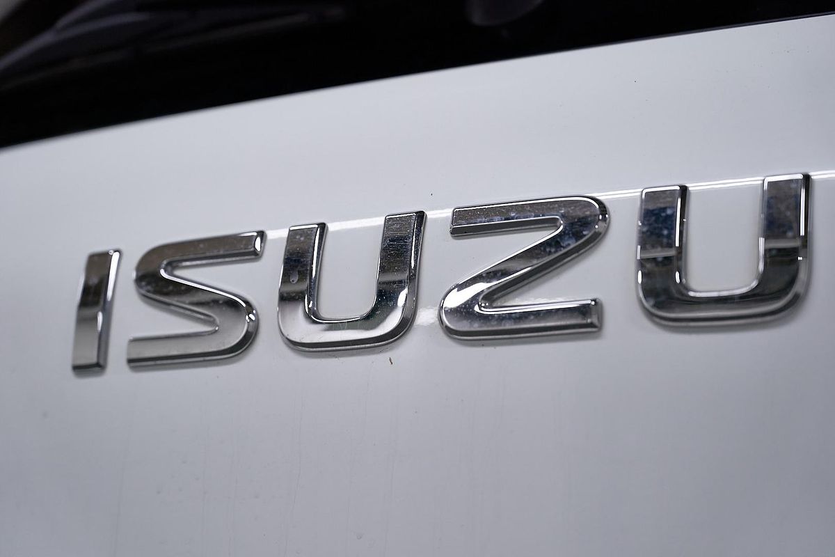 2022 Isuzu MU-X LS-T