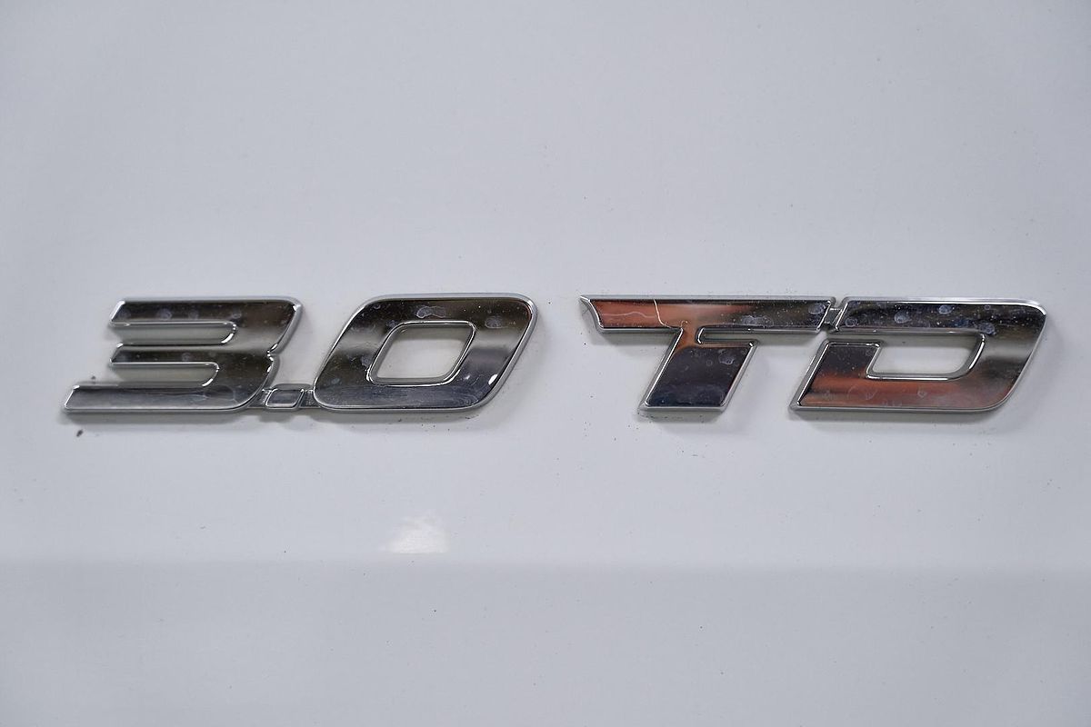 2022 Isuzu MU-X LS-T
