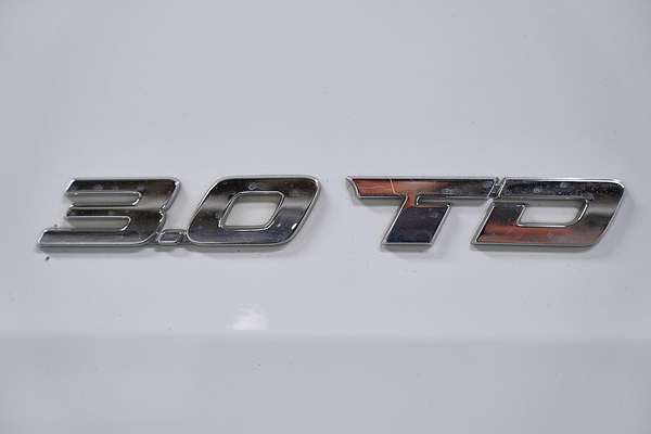 2022 Isuzu MU-X LS-T