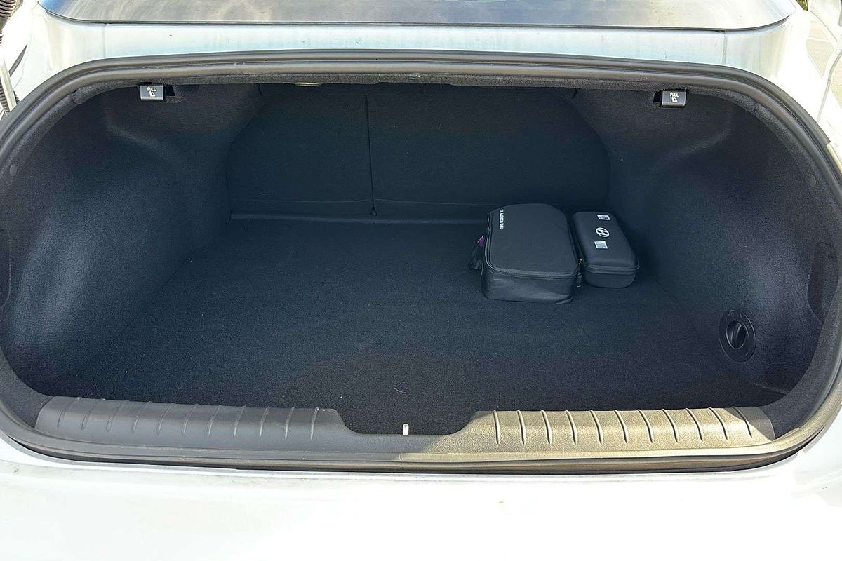 2024 Hyundai IONIQ 6 DYNAMIQ CE.V2
