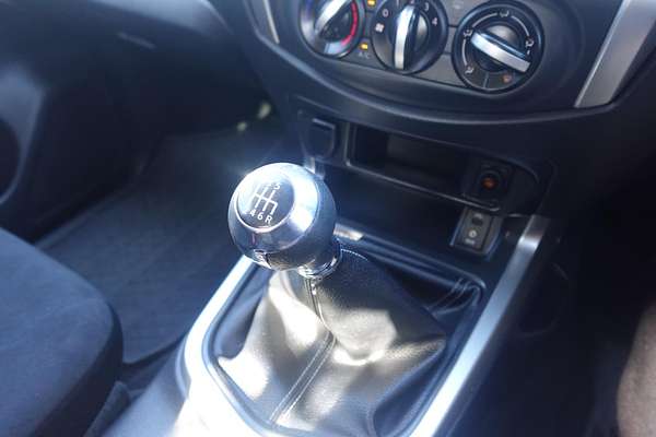 2018 Nissan Navara RX D23 Series 3 Rear Wheel Drive