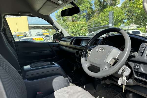 2018 Toyota HiAce Commuter KDH223R MY16