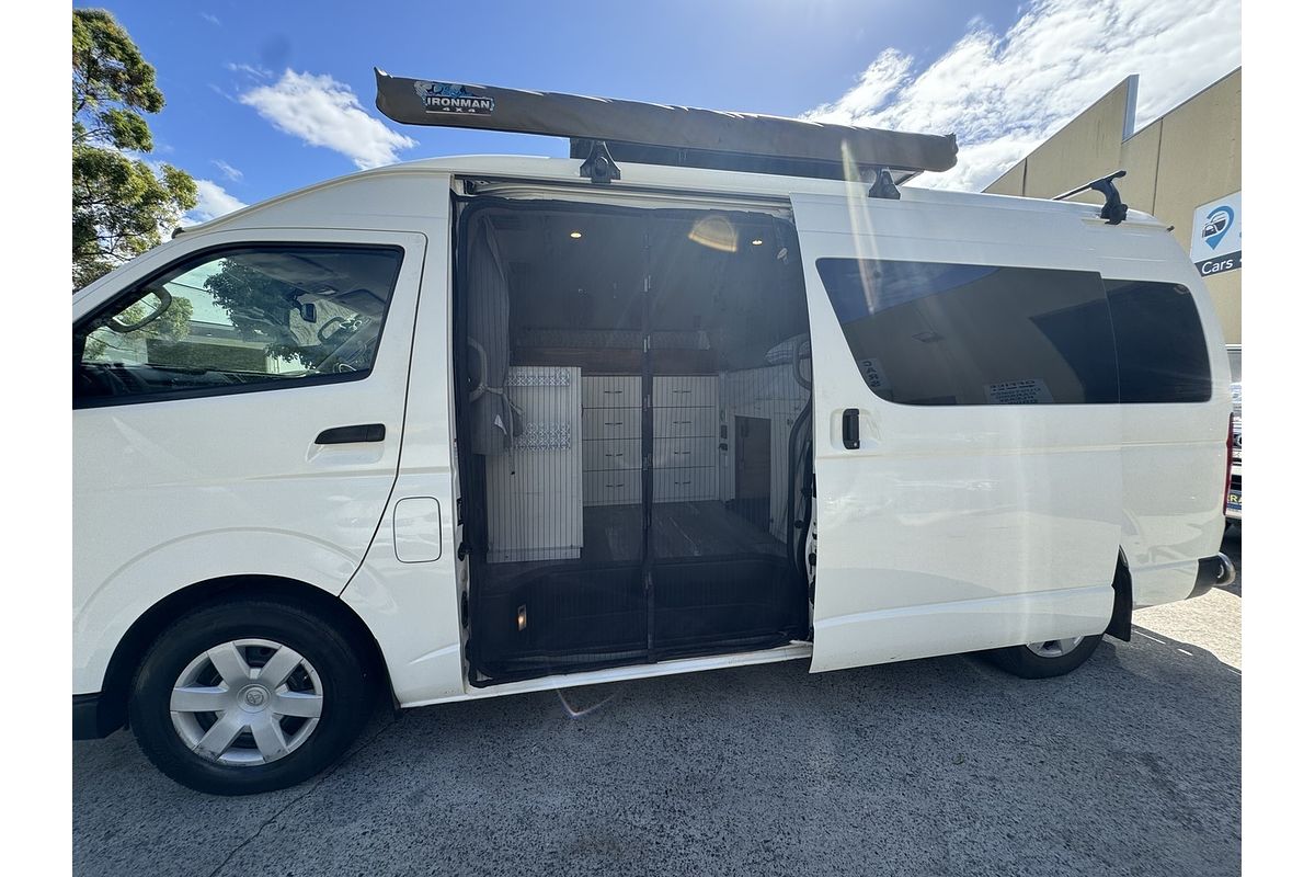 2018 Toyota HiAce Commuter KDH223R MY16