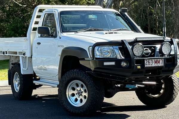 2009 Nissan Patrol DX GU 6 4X4