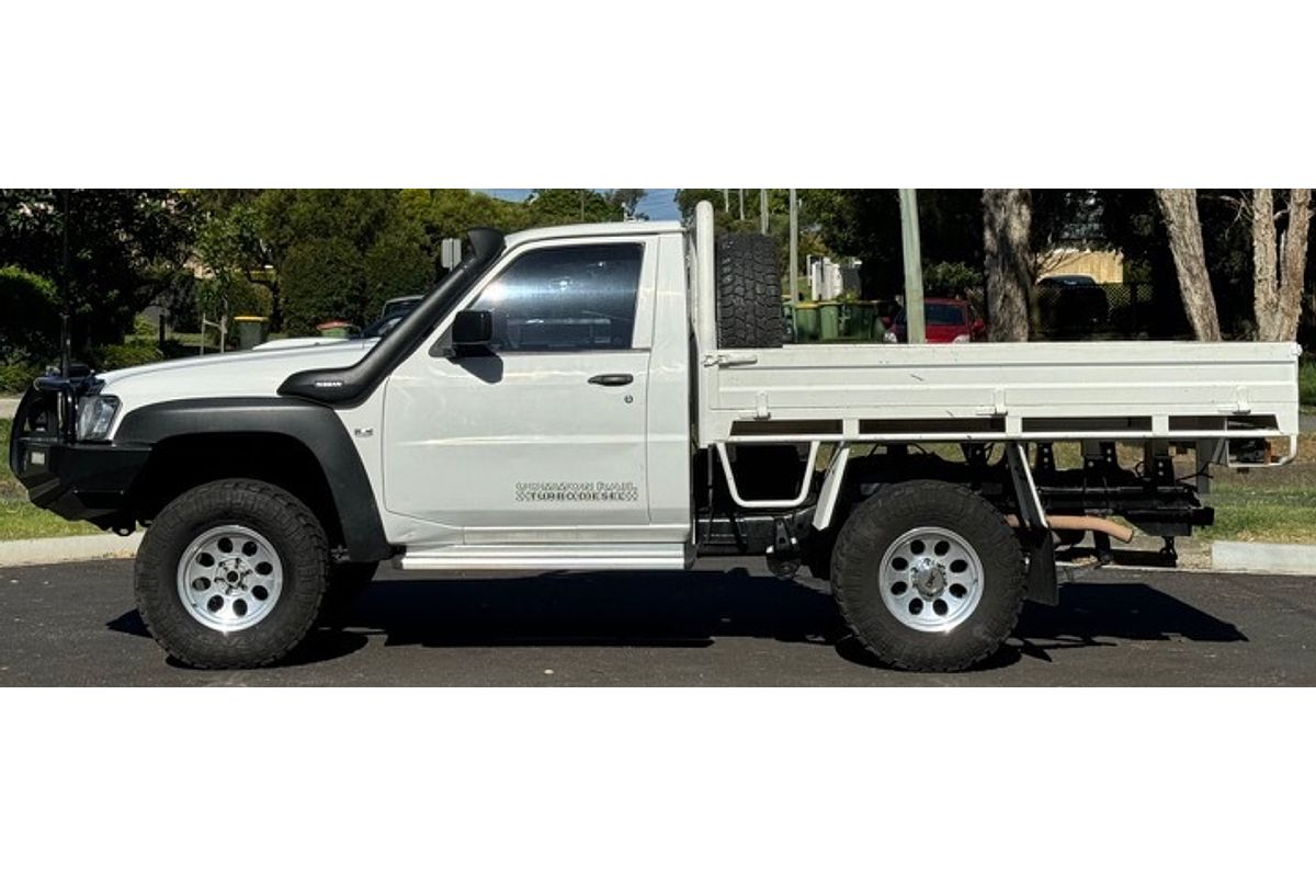 2009 Nissan Patrol DX GU 6 4X4
