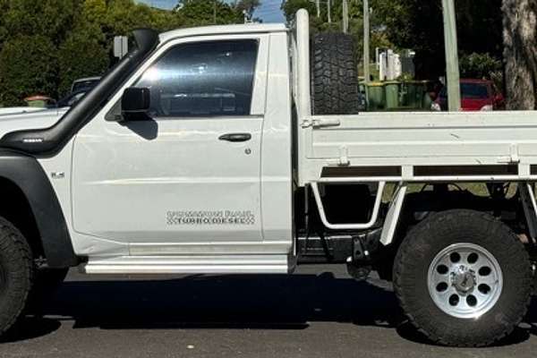 2009 Nissan Patrol DX GU 6 4X4