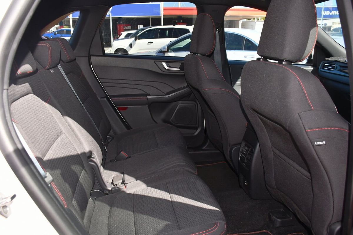 2022 Ford Escape ST-Line ZH