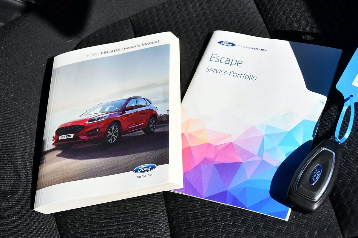 2022 Ford Escape ST-Line ZH