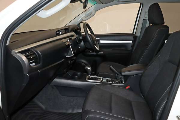 2022 Toyota Hilux SR5 GUN126R 4X4