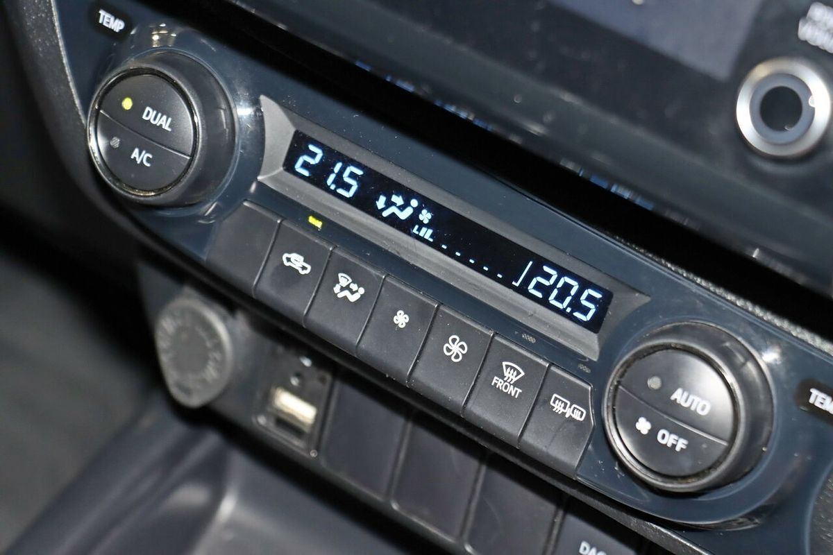 2022 Toyota Hilux SR5 GUN126R 4X4