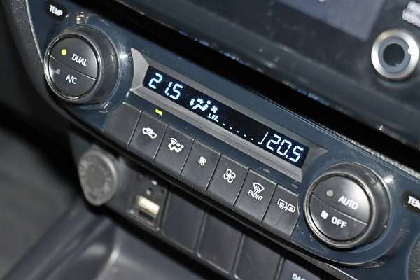 2022 Toyota Hilux SR5 GUN126R 4X4