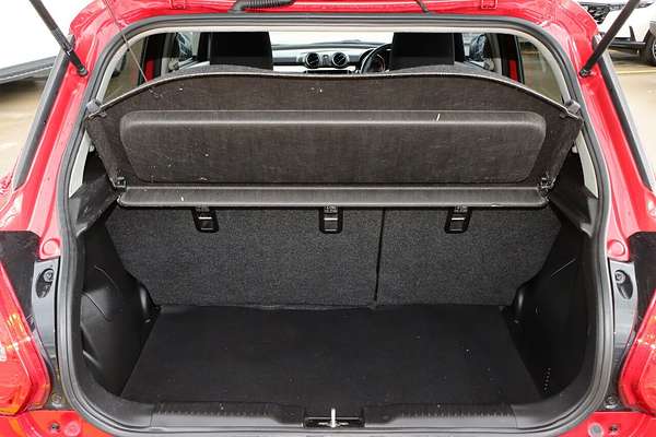 2019 Suzuki Swift GL Navigator AZ