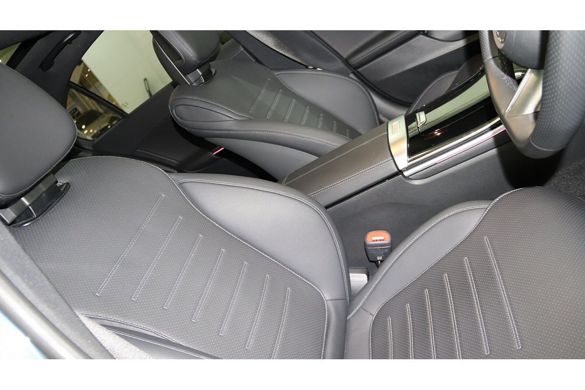 2024 Mercedes-Benz C-Class C200 W206
