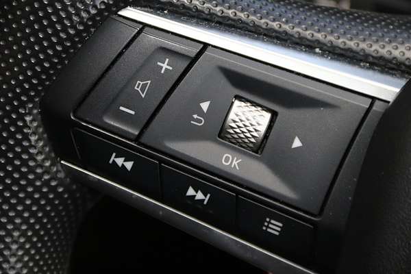 2023 Mitsubishi Outlander ES ZM