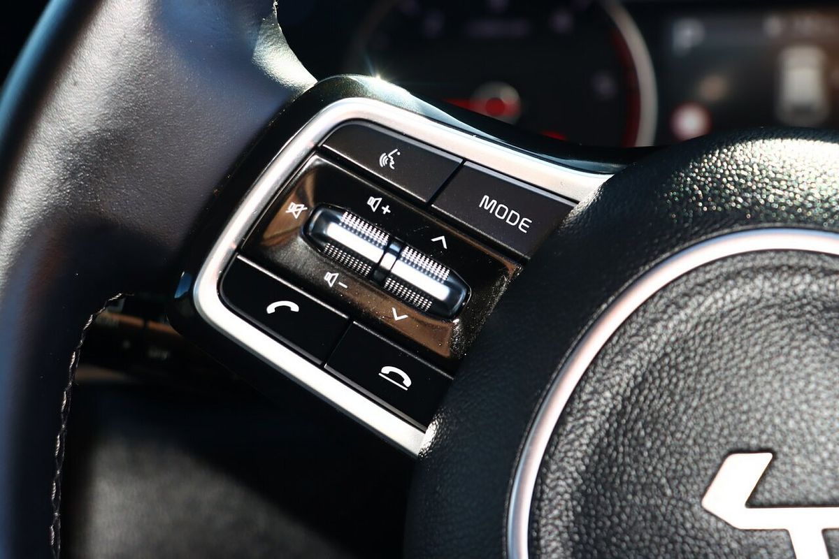 2022 Kia Sorento S MQ4