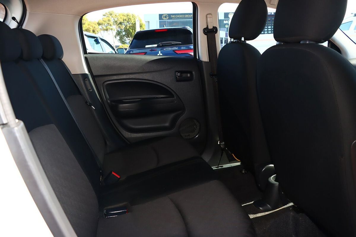 2021 Mitsubishi Mirage ES LB