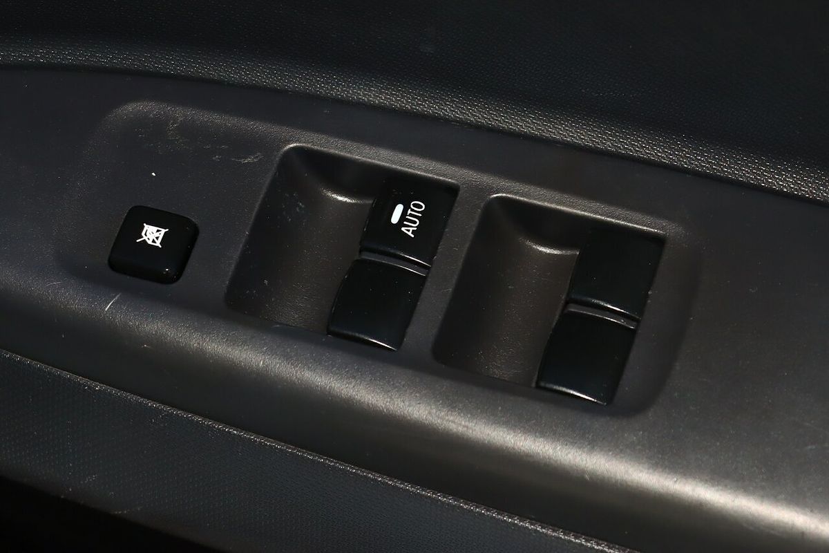 2021 Mitsubishi Mirage ES LB