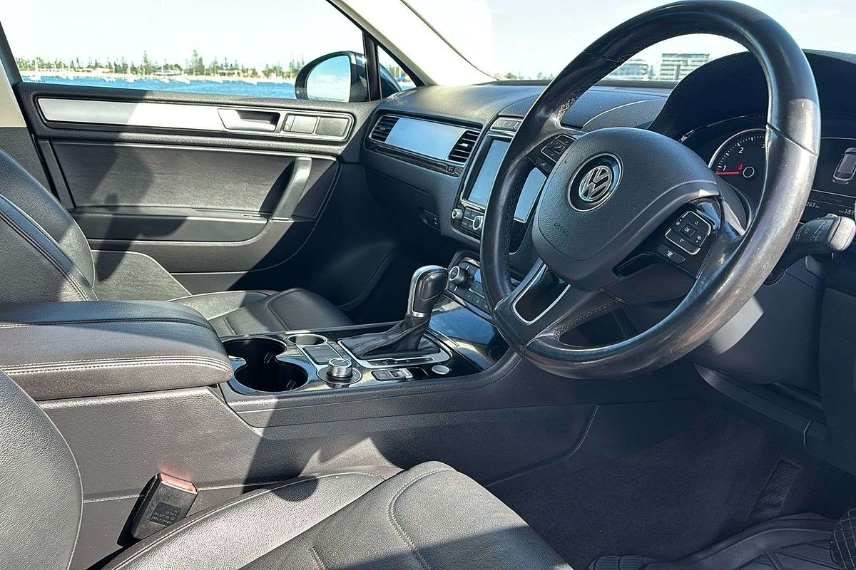 2017 Volkswagen Touareg 150TDI Element 7P