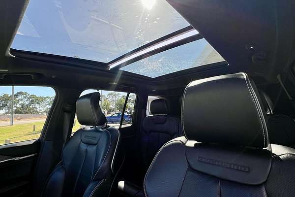 2023 Jeep Grand Cherokee Overland WL