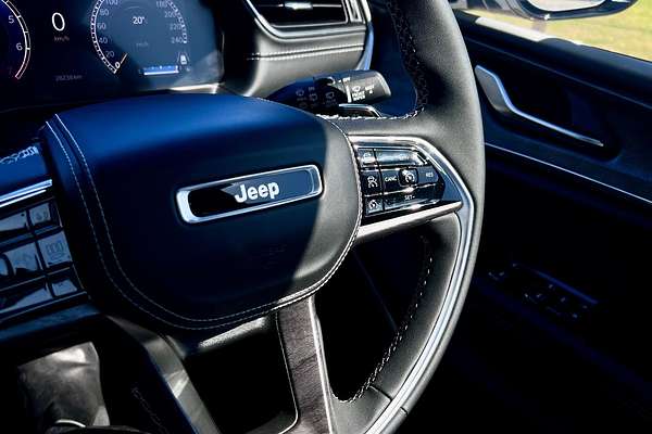2023 Jeep Grand Cherokee Overland WL