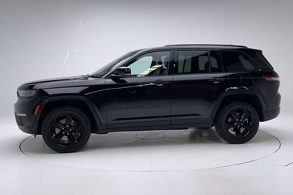 2022 Jeep Grand Cherokee Night Eagle WL