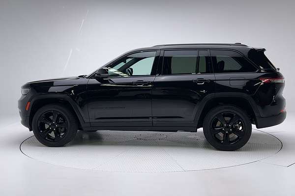 2022 Jeep Grand Cherokee Night Eagle WL