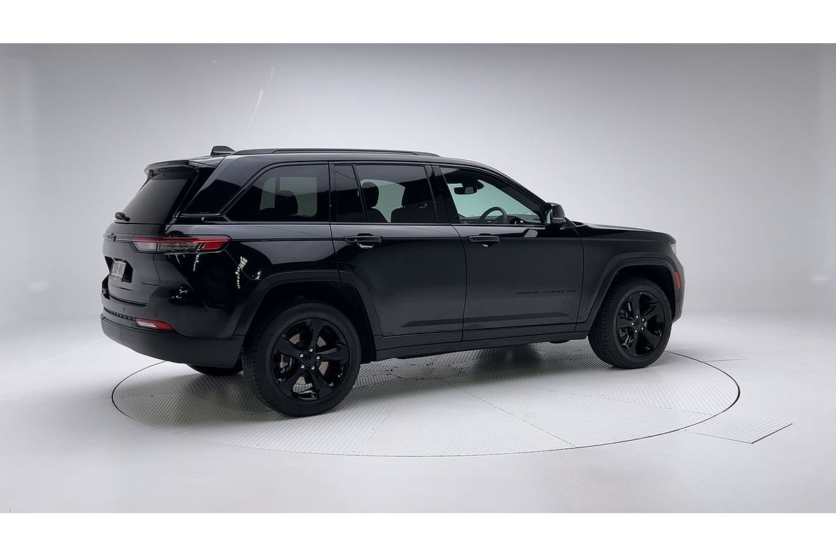 2022 Jeep Grand Cherokee Night Eagle WL