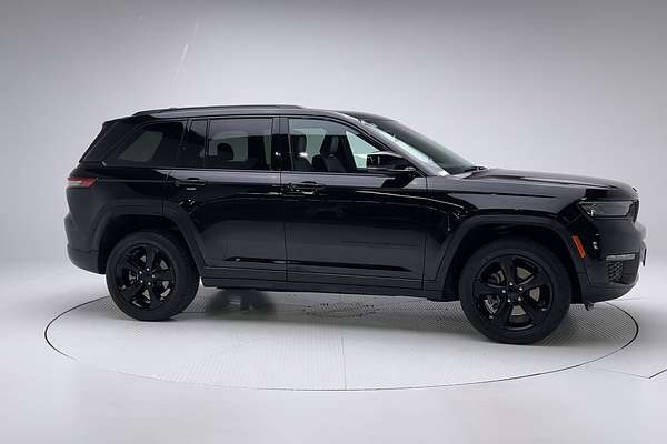 2022 Jeep Grand Cherokee Night Eagle WL