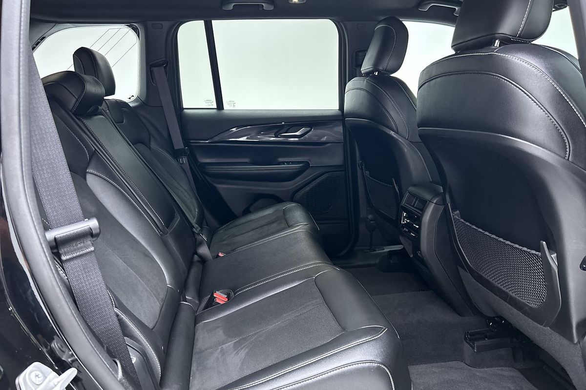 2022 Jeep Grand Cherokee Night Eagle WL