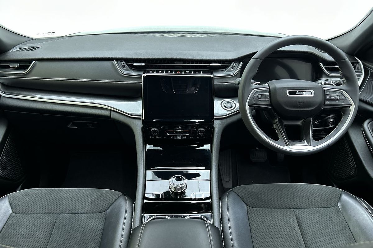 2022 Jeep Grand Cherokee Night Eagle WL