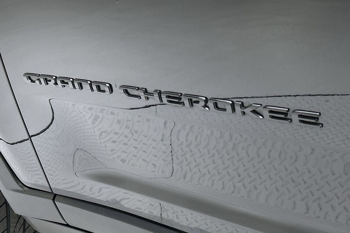 2022 Jeep Grand Cherokee Night Eagle WL