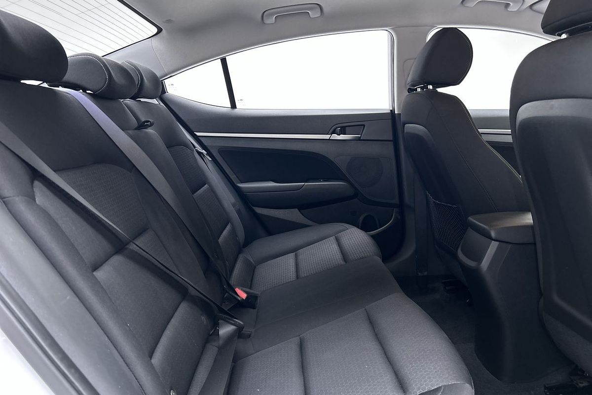2015 Hyundai Elantra Active AD