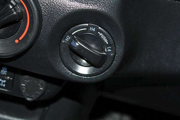2020 Toyota Hilux SR GUN126R 4X4