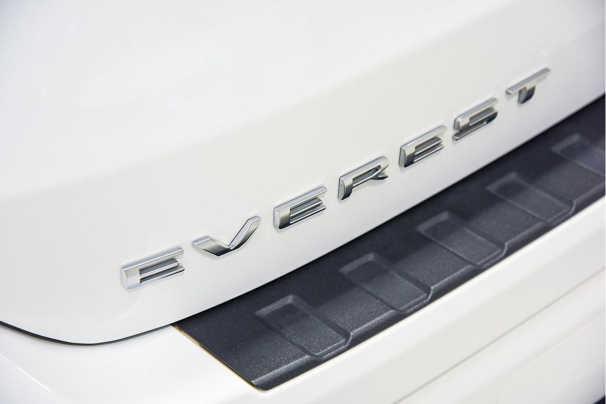 2024 Ford Everest Platinum