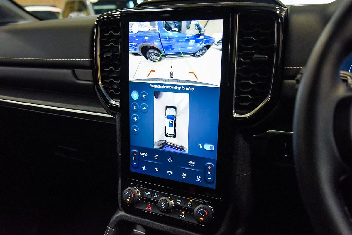2024 Ford Everest Platinum