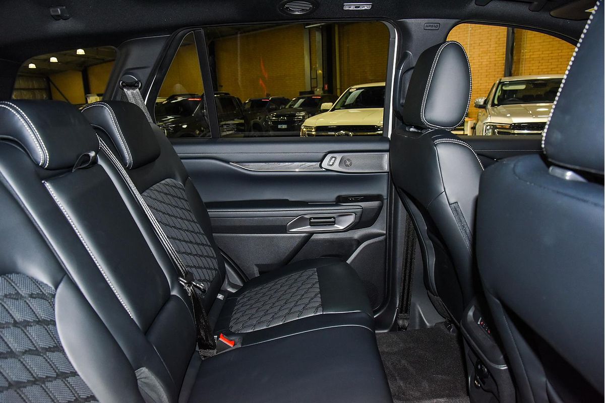 2024 Ford Everest Platinum