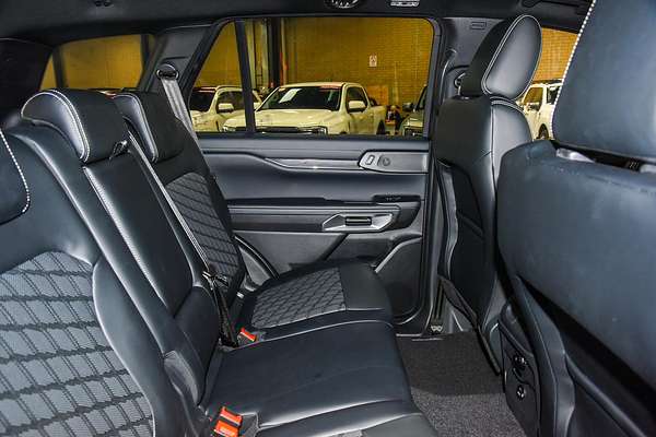 2024 Ford Everest Platinum
