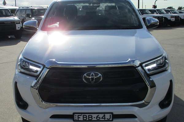 2023 Toyota Hilux SR5 GUN126R 4X4