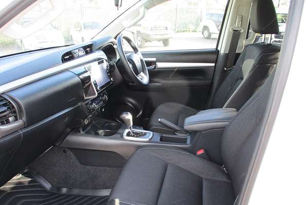 2023 Toyota Hilux SR5 GUN126R 4X4