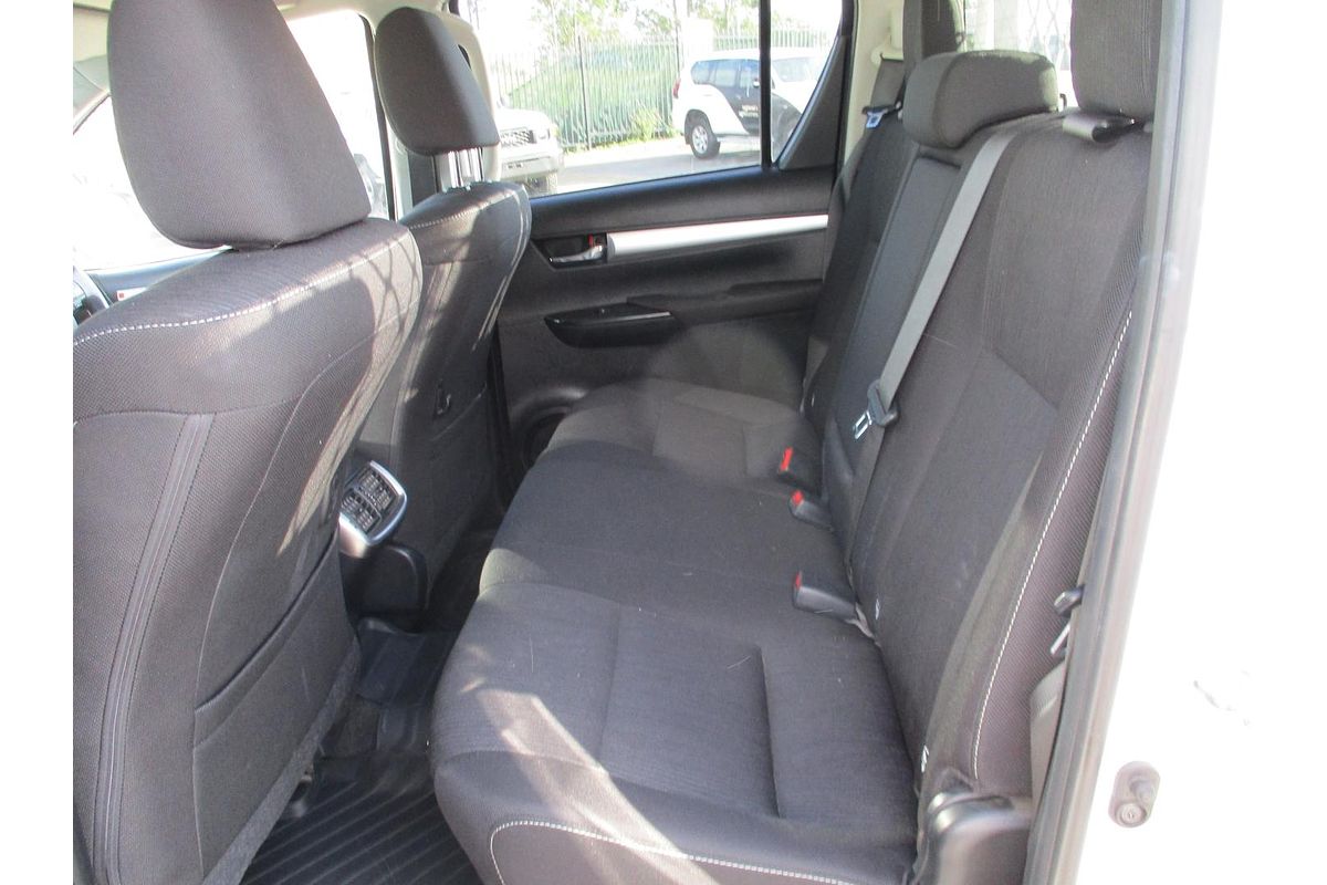 2023 Toyota Hilux SR5 GUN126R 4X4