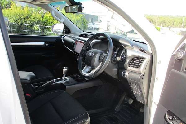 2023 Toyota Hilux SR5 GUN126R 4X4