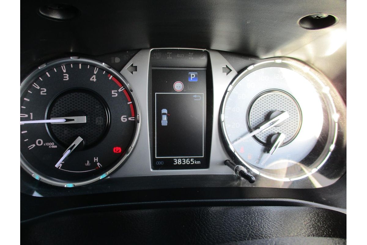 2023 Toyota Hilux SR5 GUN126R 4X4